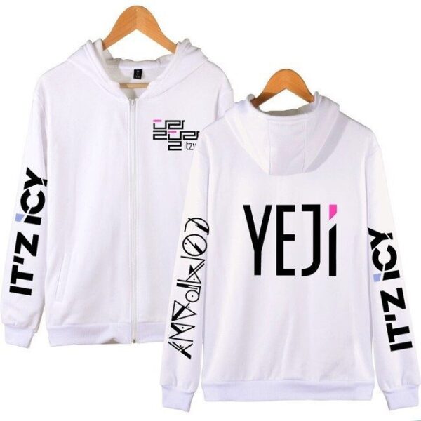 Itzy Yeji Hoodie #2 - Image 2