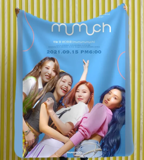 Mamamoo Mumuch Blanket
