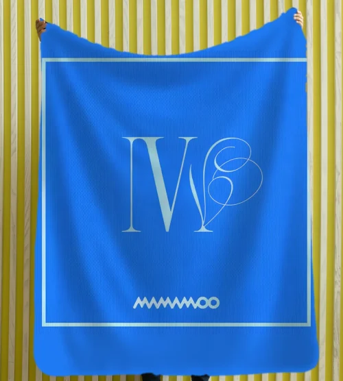 Mamamoo WAW Blanket